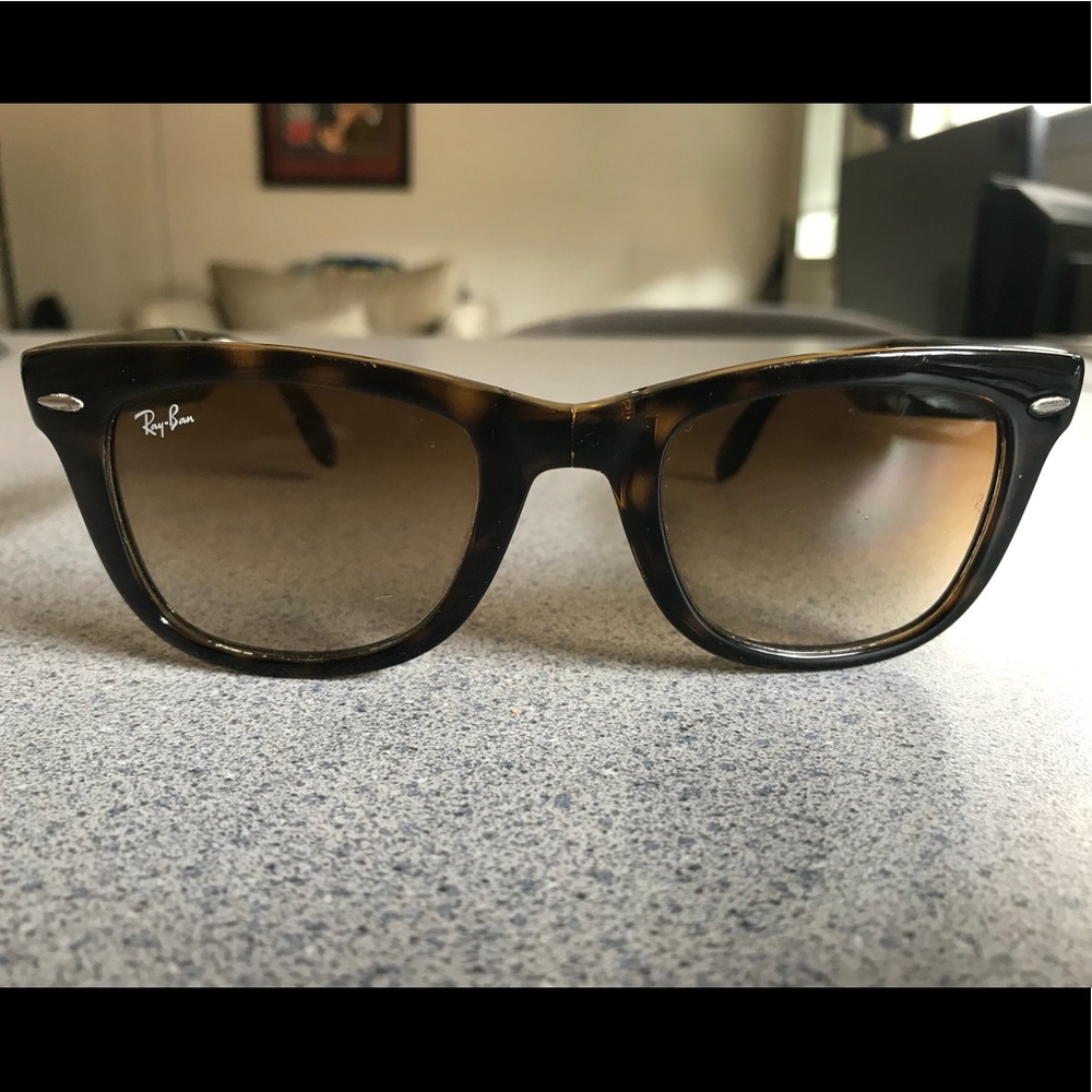 Ray Ban Folding Wayfarer Tortoise w Brown Lens